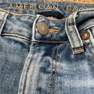 American Eagle blue jeans